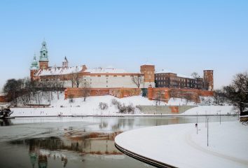 winter-wawel-krakow-snow-zima